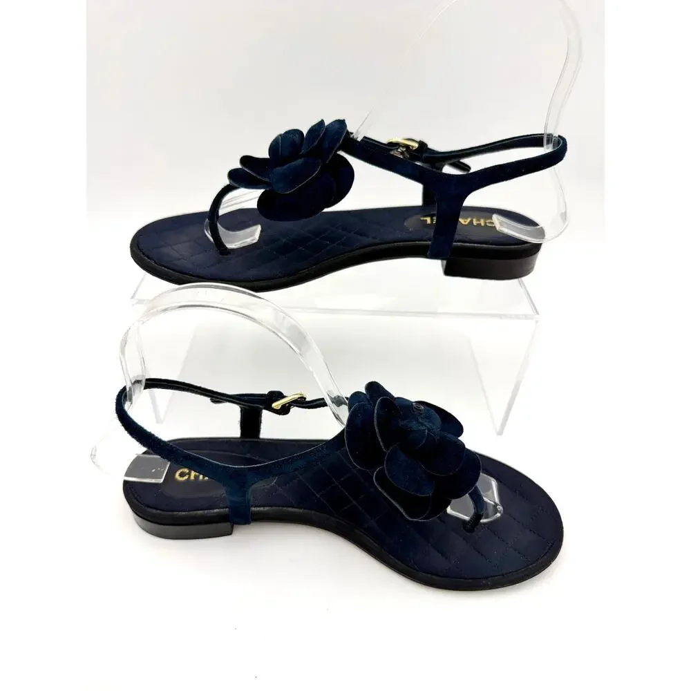 Chanel Interlocking CC Camillia Thong Sandals Navy Blue Suede Size 37C / 7 Wide